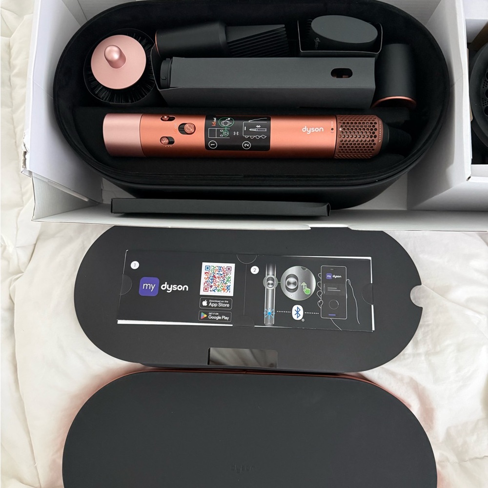 Dyson Airwrap i.d.™ Multi-Styler Curly+Coily (Amber Silk) – Brand New, Open Box